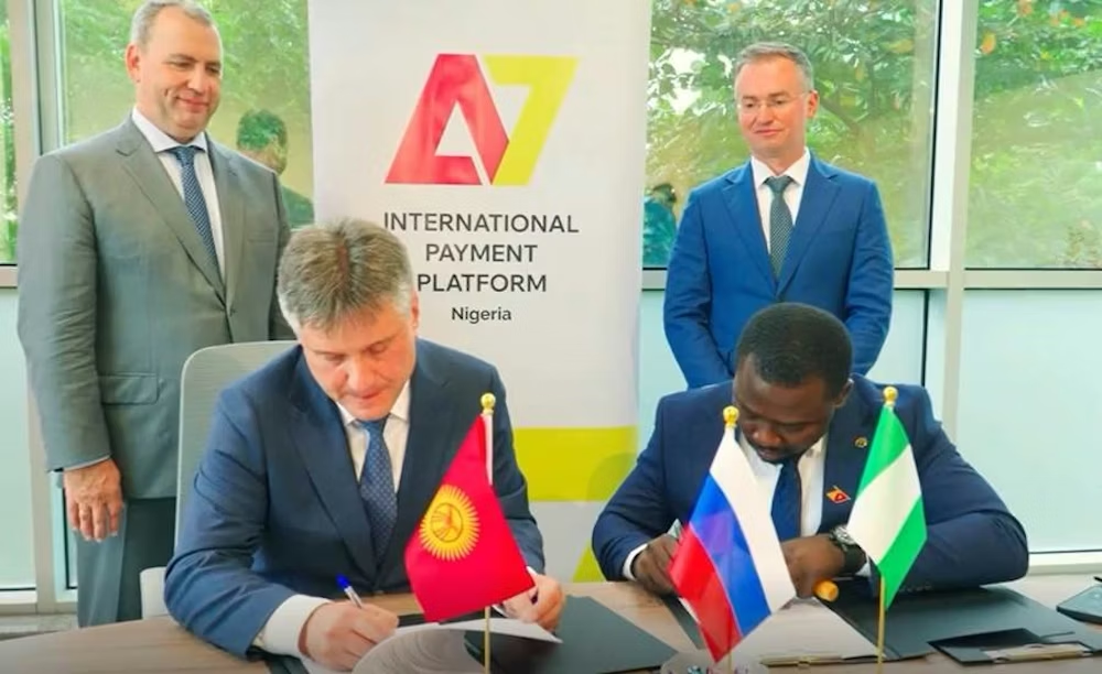 Скрин видео открытия офика A7 в Нигерии