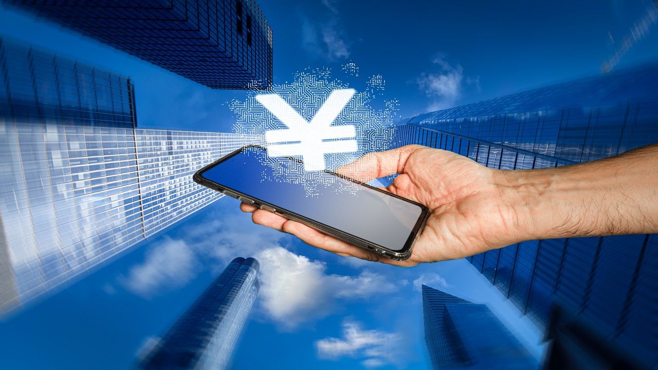 Chiński portfel cyfrowego juana trafił do głównych sklepów z aplikacjami mobilnymi