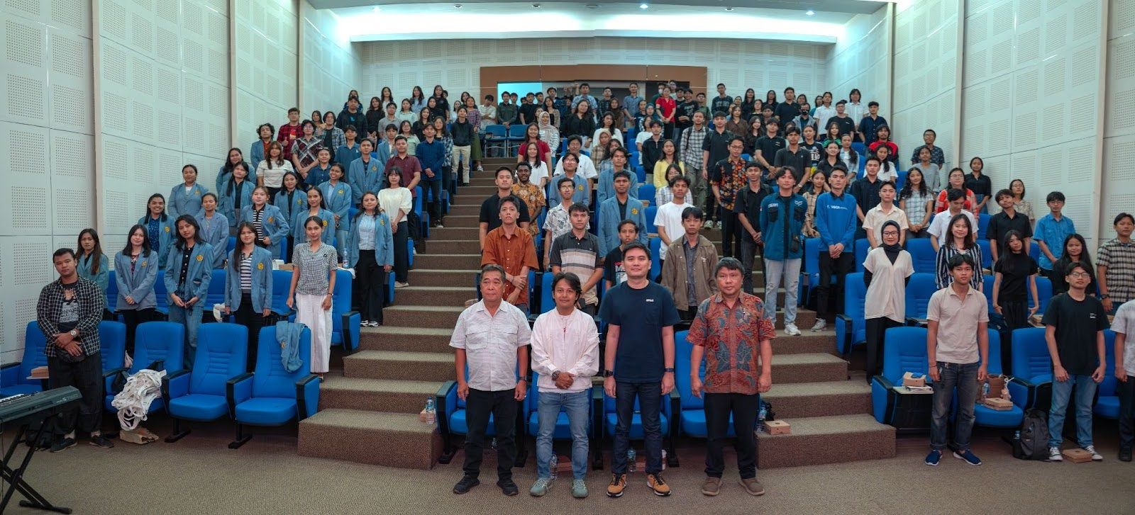 Upbit Indonesia & IDNFT Gelar Web3 On Campus di UNSRAT, Perkuat Literasi Web3 dan Wawasan Karier
