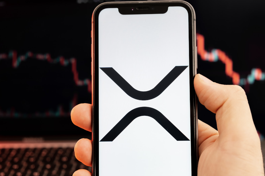 Ripple Consolidates at $0.6, Solana Becomes 4th Largest Crypto, Everlodge Reaches Stage 9 of Presale