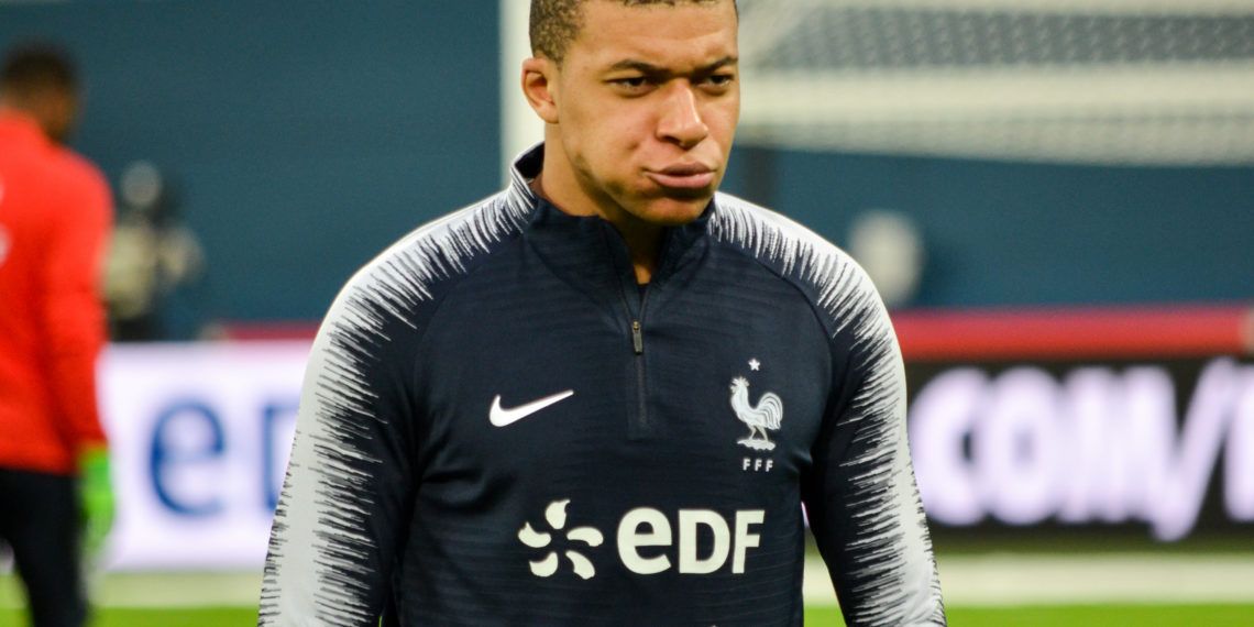 Un joueur de football français dit qu’une arnaque de la crypto l’on usurpé