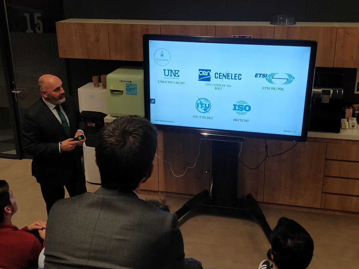 Meetup regulación criptoactivos