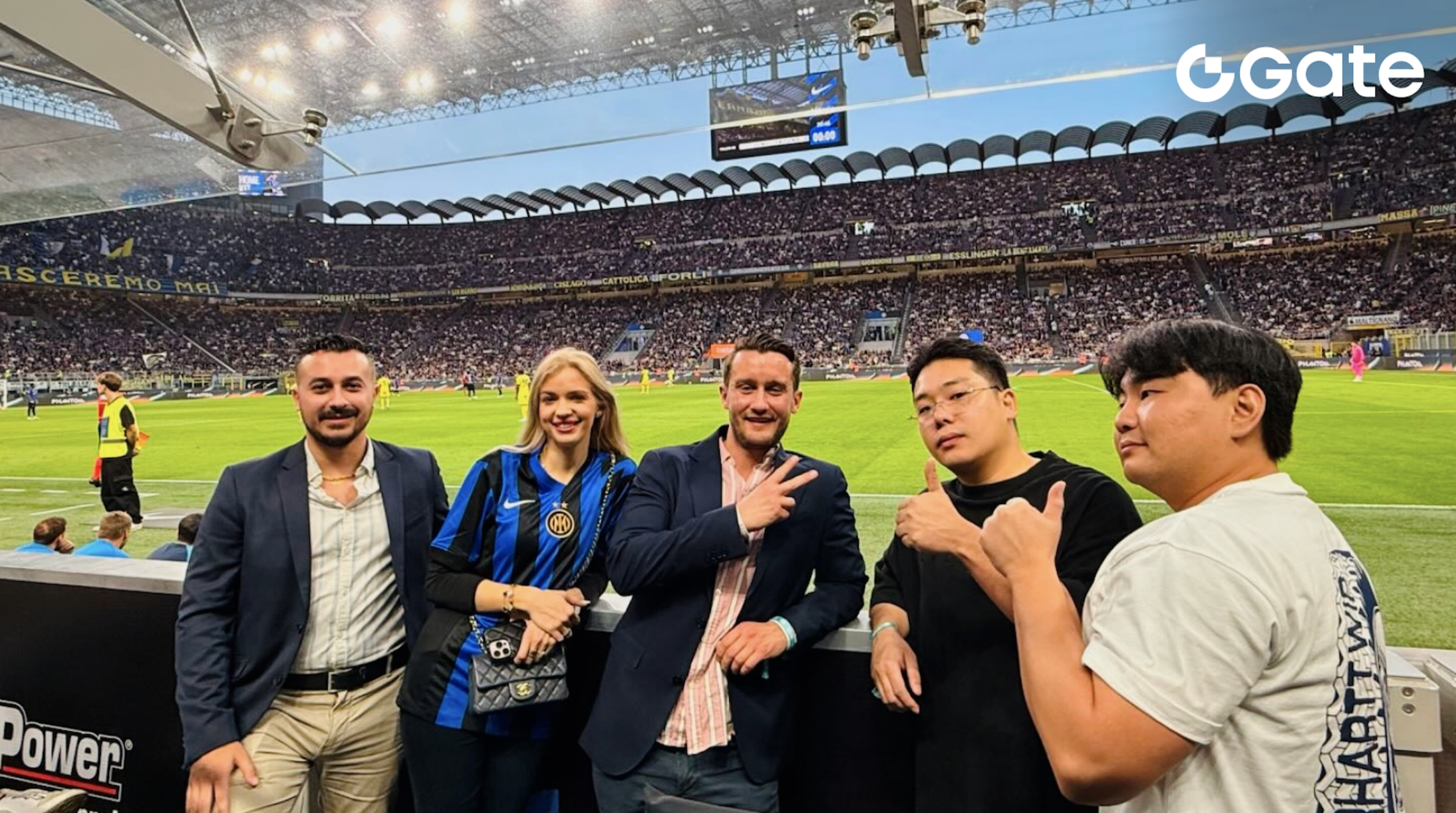 Gate CGEO Laura and KOLs Gather in Inter’s VIP Box, Witnessing the Brand’s Pinnacle Moment Up Close