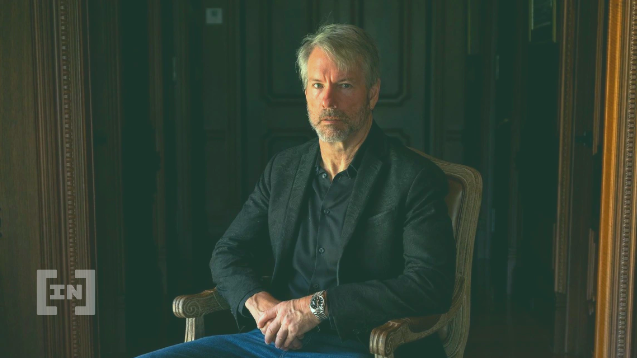 Michael Saylor สวน Peter Schiff ที่กล่าวหาว่าเขาปั่นราคา BTC