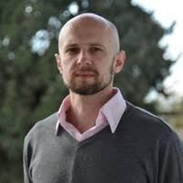 Anderson Mccutcheon , CEO of Chains.com